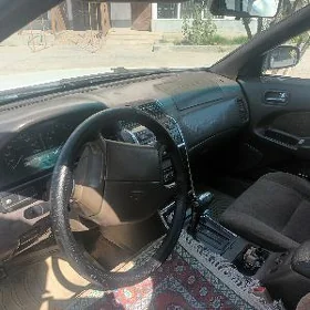 Nissan Cefiro 1996