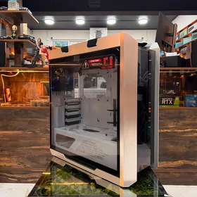  Кейс Asus ROG Strix Helios
