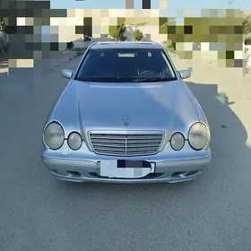 Mercedes-Benz E320 2000