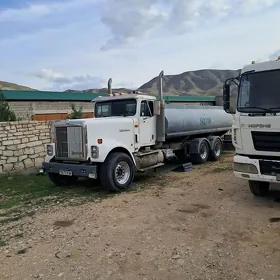 Dongfeng 370 2004