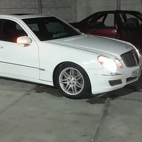 Mercedes-Benz E500 2006