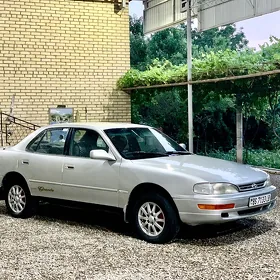 Toyota Camry 1993