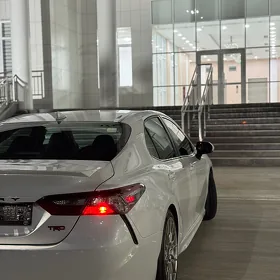 Toyota Camry 2022