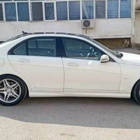 Mercedes-Benz C350 2009