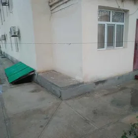 30mkr 1nji etaź 1komnat