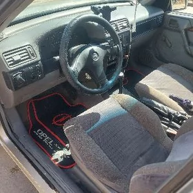 Opel Vectra 1993