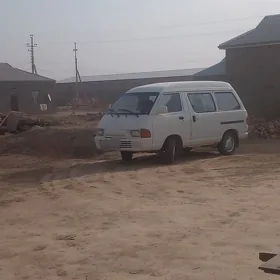 Toyota Hiace 1995