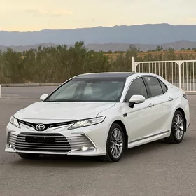 Toyota Camry 2022