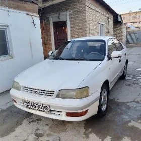 Toyota Corona 1992