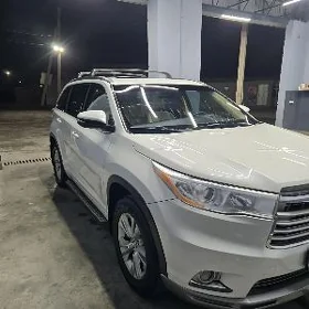 Toyota Highlander 2016