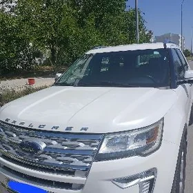 Ford Explorer 2019