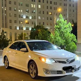 Toyota Camry 2013