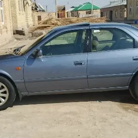 Toyota Camry 2000