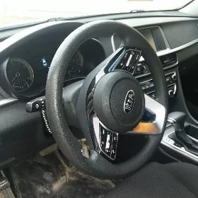 Kia Optima 2020