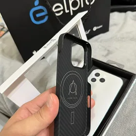 iPhone 16 Pro cehol