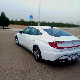 Hyundai Sonata 2021