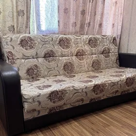 Раскладной диван б/у