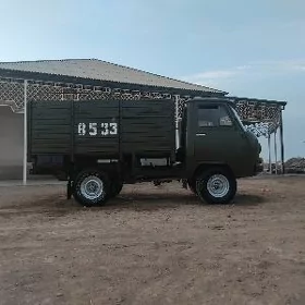 UAZ 2206 1988
