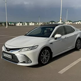Toyota Camry 2022