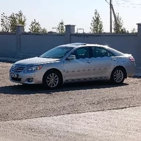 Toyota Camry 2011