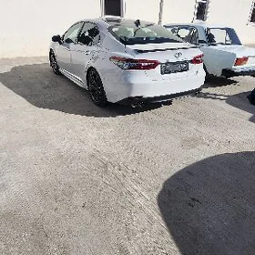 Toyota Camry 2018