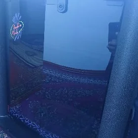 32-lik telewizir pastafka