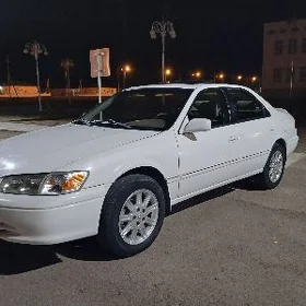 Toyota Camry 2000
