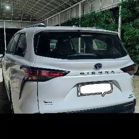 Toyota Sienna 2022