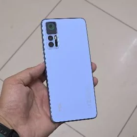 TCL 20. 8/128