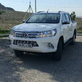 Toyota Hilux 2017