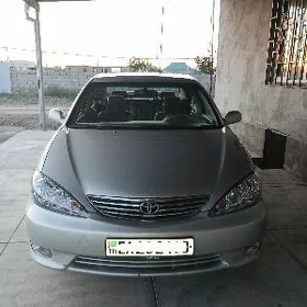 Toyota Camry 2004