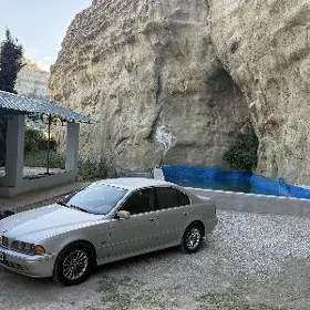 BMW E39 2002