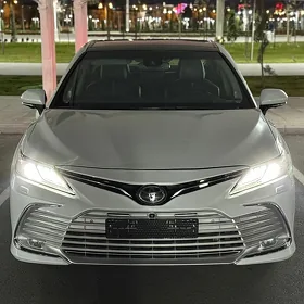 Toyota Camry 2018