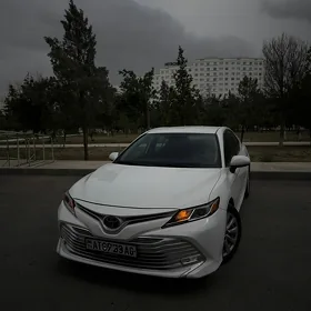 Toyota Camry 2020