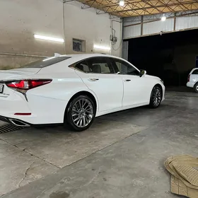 Lexus ES 350 2023