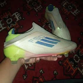 Adidas f50