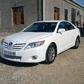Toyota Camry 2011