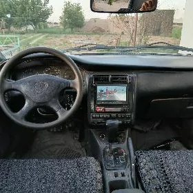 Toyota Corona 1995