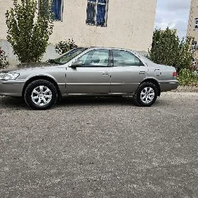 Toyota Camry 2000