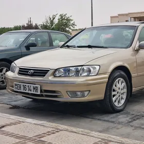Toyota Camry 2001