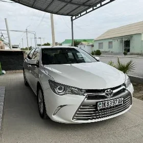 Toyota Camry 2017