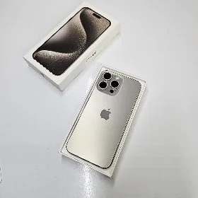 iphone 15 Pro Max 256GB 90%