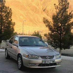 Toyota Corolla 2000