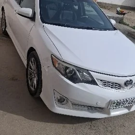 Toyota Camry 2013