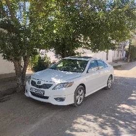 Toyota Camry 2010