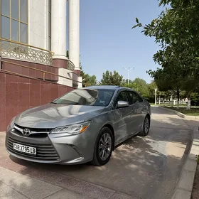 Toyota Camry 2017