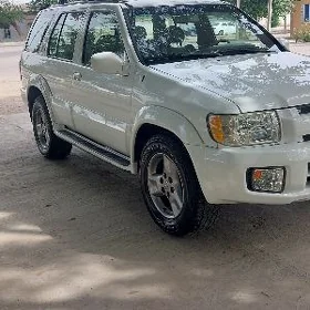 Infiniti QX4 2001