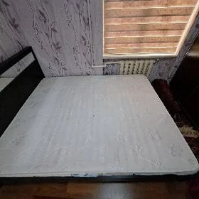spalny krowat