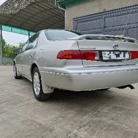 Toyota Camry 2000
