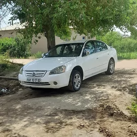 Nissan Altima 2003